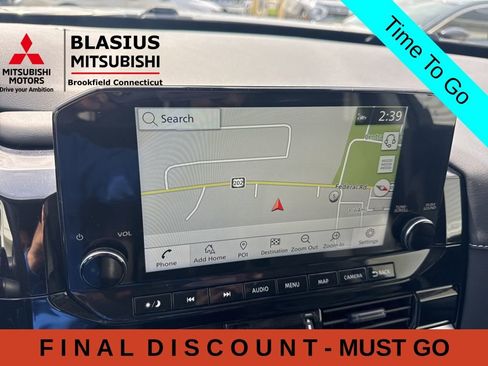 Used 2023 Nissan Pathfinder SL AWD/4WD image 37