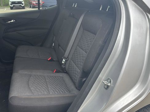 Used 2021 Chevrolet Equinox LT FWD image 11