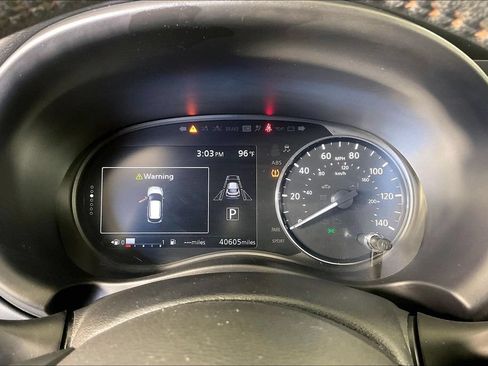 Used 2024 Nissan Kicks SR w/ SR Premium Package FWD image 24