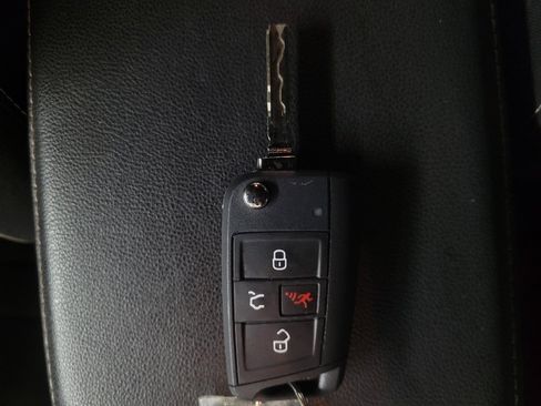 Used 2024 Volkswagen Jetta Sport image 32