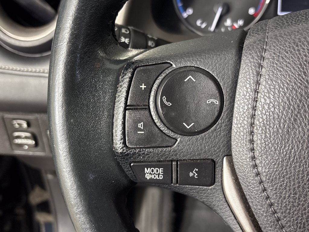Used 2017 Toyota RAV4 Limited FWD image 18