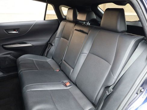 Used 2022 Toyota Venza Limited image 29