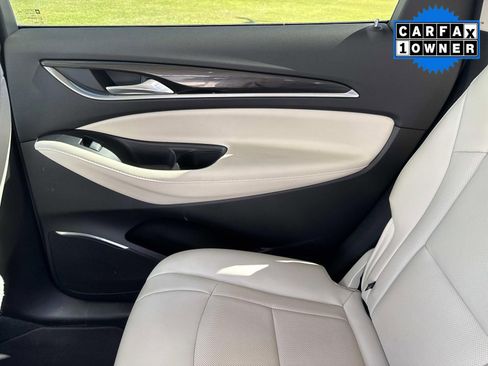 Used 2023 Buick Enclave Essence image 16
