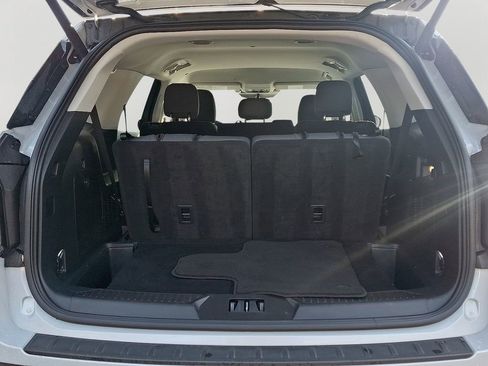 Used 2025 Ford Explorer Active image 28