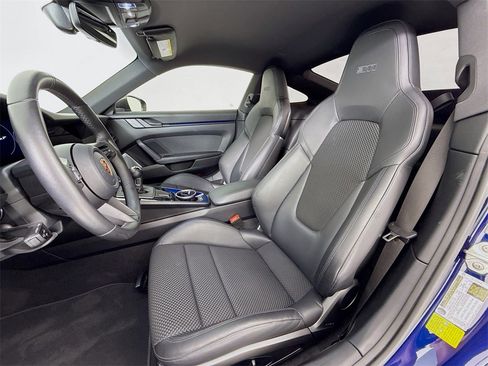 Used 2024 Porsche 911 Carrera T image 5