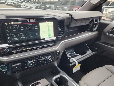 New 2026 GMC Sierra 1500 SLT image 35