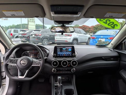 Used 2025 Nissan Sentra SV FWD image 13