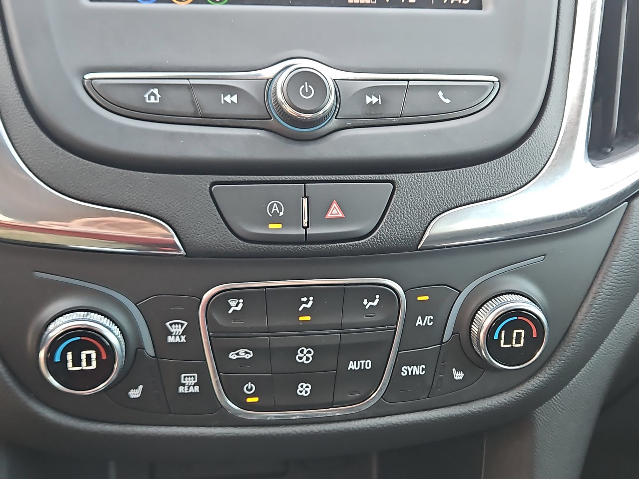 Used 2022 Chevrolet Equinox LT FWD image 30