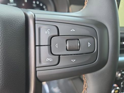 Used 2024 GMC Yukon AT4 w/ AT4 Premium Package AWD/4WD image 23