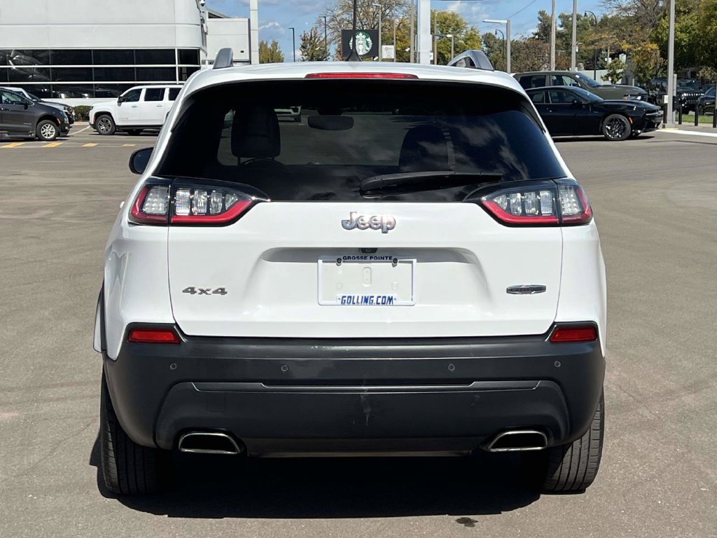 Used 2019 Jeep Cherokee Latitude Plus w/ Comfort/Convenience Group AWD/4WD image 5