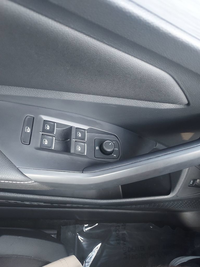 Used 2025 Volkswagen Jetta S FWD image 23