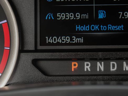 Used 2022 Ford F450 XLT w/ Camper Package AWD/4WD image 17
