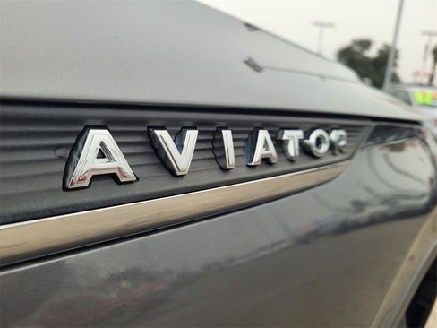 Used 2022 Lincoln Aviator Reserve w/ Equipment Group 201A image 30