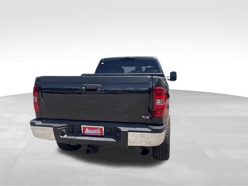 Used 2010 Chevrolet Silverado 2500 LTZ w/ Convenience Package AWD/4WD image 17