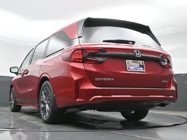 New 2026 Honda Odyssey Touring image 24