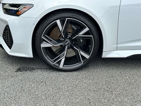 Used 2022 Audi RS 6 w/ Executive Package AWD/4WD image 9