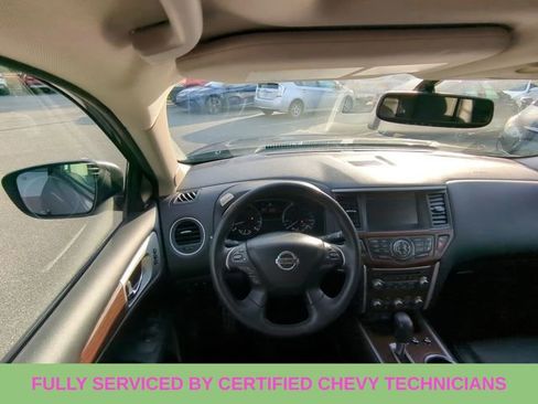Used 2019 Nissan Pathfinder Platinum w/ Cargo Package image 37