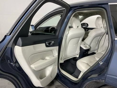 Used 2023 Volvo XC60 B5 Plus w/ Climate Package AWD/4WD image 33