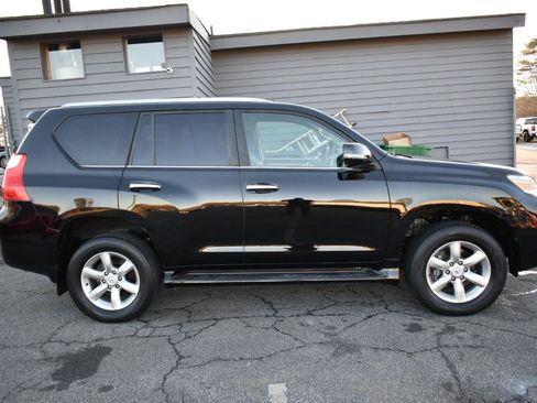 Used 2010 Lexus GX 460 image 5