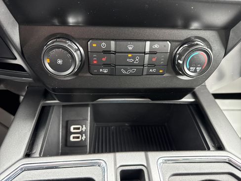 Certified 2019 Ford F150 XLT w/ Equipment Group 302A Luxury AWD/4WD image 25