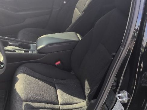 Used 2023 Honda Accord EX image 12