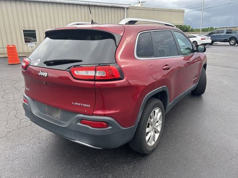 Used 2017 Jeep Cherokee Limited AWD/4WD image 7