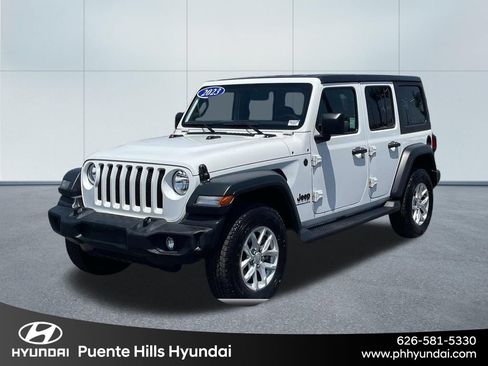Used 2023 Jeep Wrangler Unlimited Sport AWD/4WD image 1
