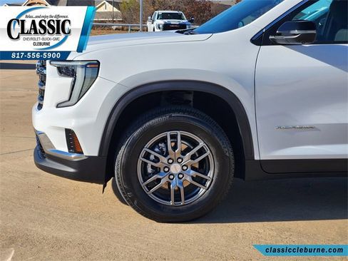 Used 2025 GMC Acadia Elevation image 11