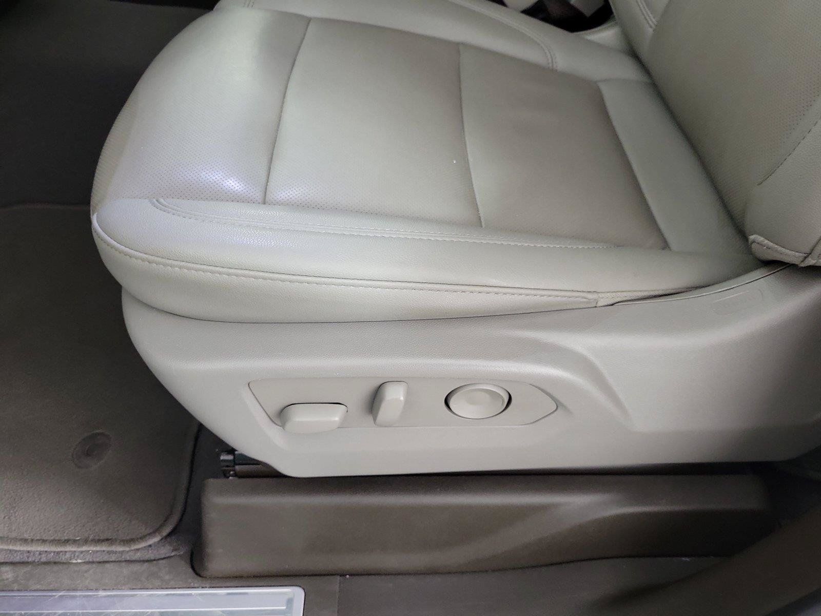 Used 2025 GMC Sierra 1500 SLT RWD image 23