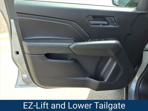 New 2026 Chevrolet Colorado W/T w/ WT Custom Package AWD/4WD image 17