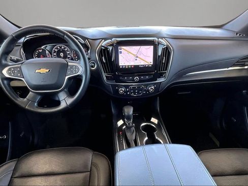 Used 2023 Chevrolet Traverse High Country AWD/4WD image 7