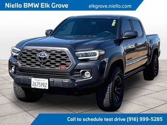 Used 2020 Toyota Tacoma TRD Off-Road w/ TRD Premium Off Road Package AWD/4WD video 1