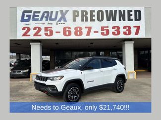 Used 2024 Jeep Compass Trailhawk video 1