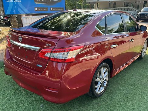 Used 2013 Nissan Sentra SR w/ Premium Pkg FWD image 7
