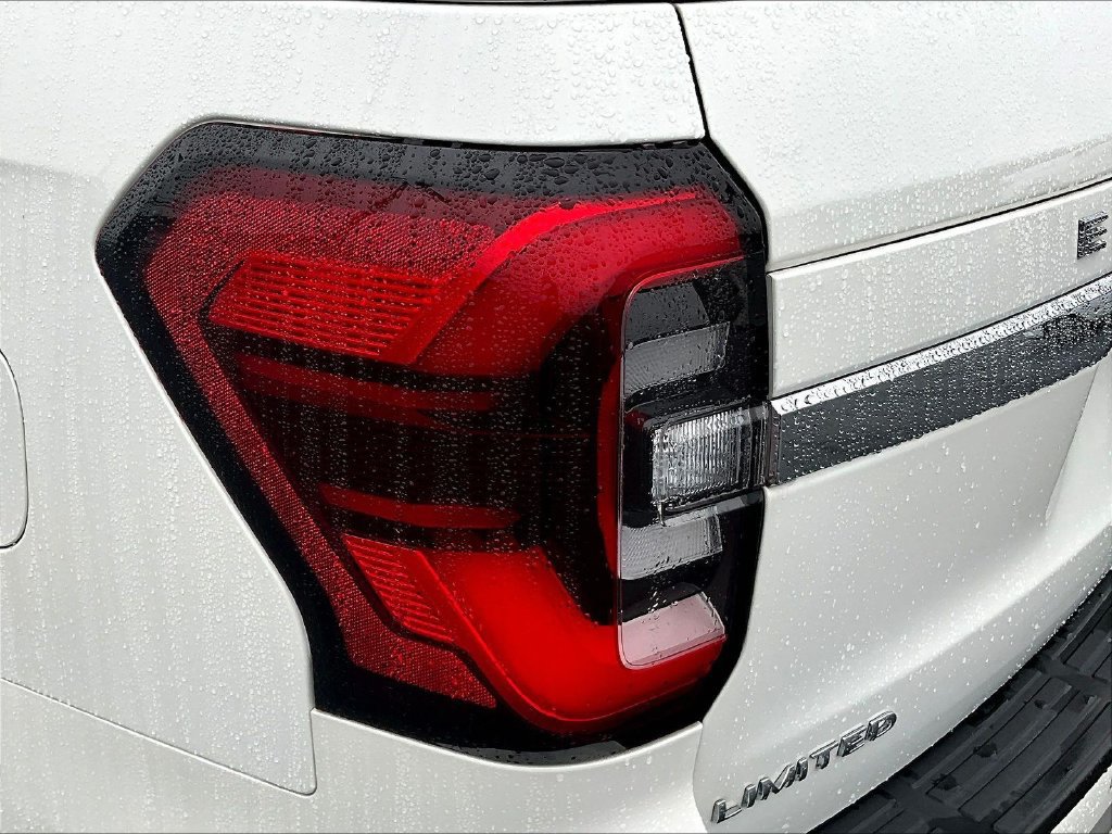 Used 2024 Ford Expedition Max Limited AWD/4WD image 24