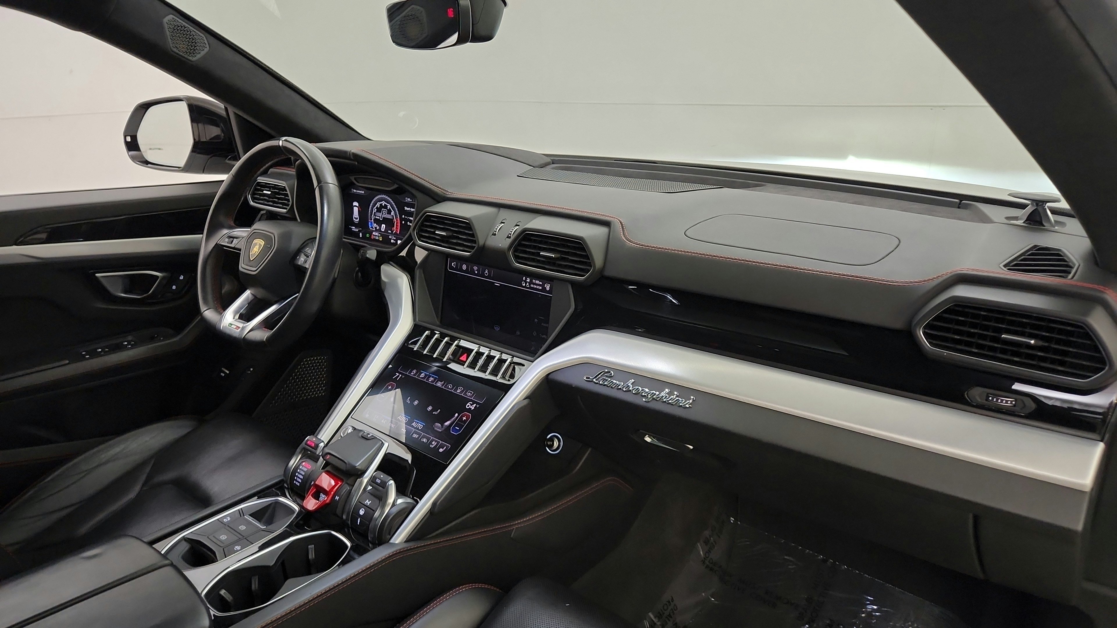Used 2023 Lamborghini Urus S AWD/4WD image 35