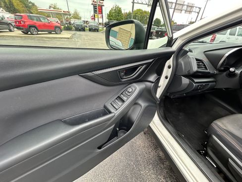 Used 2022 Subaru Crosstrek 2.0i Premium w/ Popular Package #2 image 6