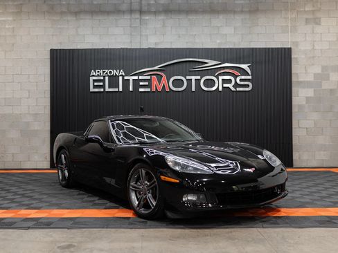 Used 2008 Chevrolet Corvette Coupe RWD image 2