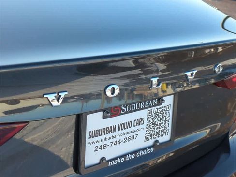 Used 2024 Volvo S60 B5 Core image 4