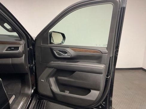 Certified 2023 Chevrolet Suburban High Country w/ LPO, Illumination Package image 25