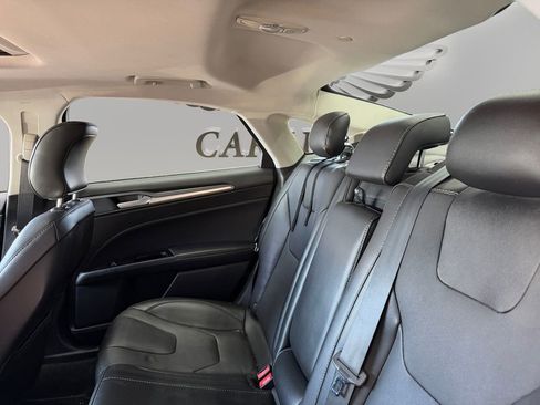 Used 2016 Ford Fusion Titanium FWD image 13