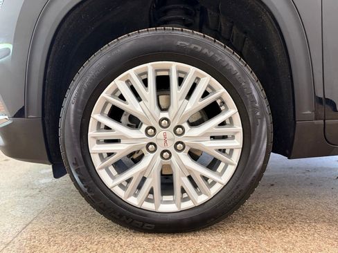 Used 2024 GMC Acadia Elevation AWD/4WD image 25
