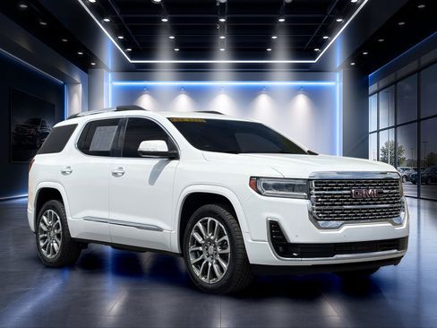 Used 2023 GMC Acadia Denali AWD/4WD image 2