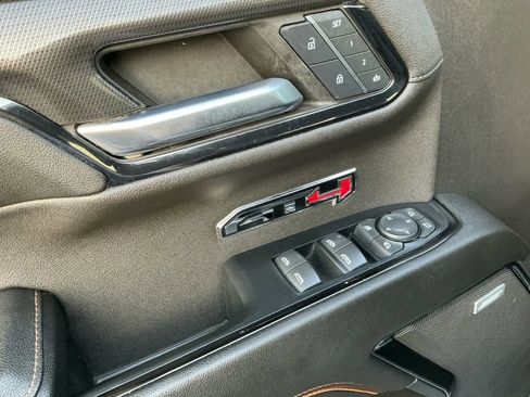 Used 2024 GMC Sierra 1500 AT4 w/ Technology Package image 16