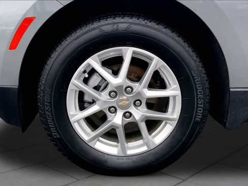 Used 2023 Chevrolet Equinox LT AWD/4WD image 11