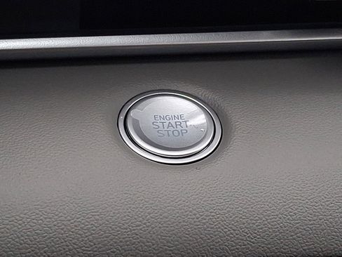 New 2026 Hyundai Elantra SEL Sport Premium FWD image 17