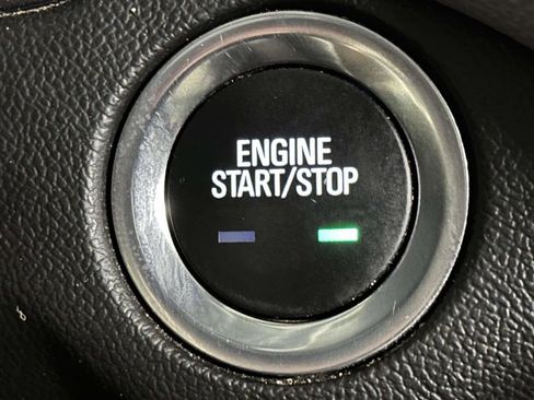 Used 2024 Chevrolet Equinox LS w/ LS Convenience Package image 28