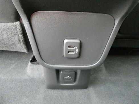Certified 2022 GMC Terrain SLT AWD/4WD image 21