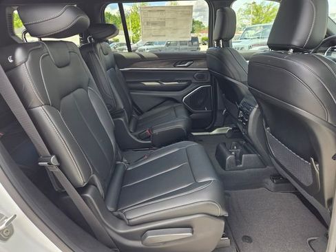 New 2026 Jeep Grand Cherokee L Limited RWD image 13