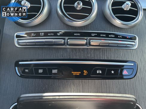 Used 2022 Mercedes-Benz GLC 300 4MATIC image 29